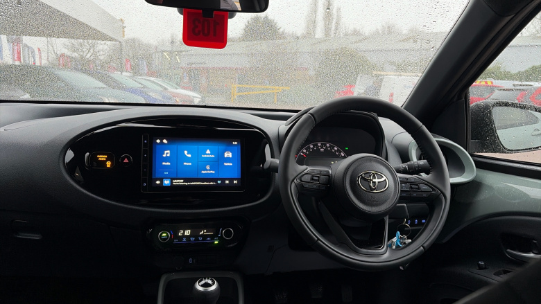 Toyota Aygo X 1.0 VVT-i Edge 5dr Petrol Hatchback